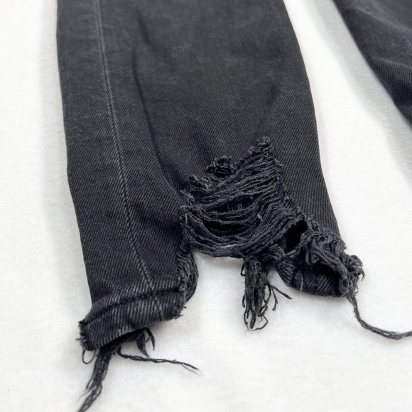AMERICAN EAGLE Women’s Strigid Ripped Mom Black Jeans Distressed Ripped Size 00 - Picture 6 of 15